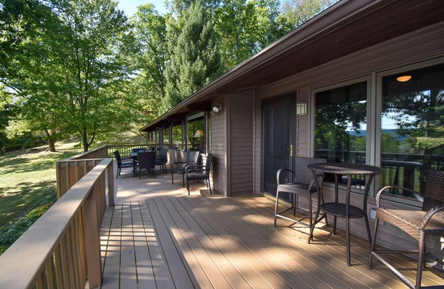 Linden Lodge on Mount Nittany - Fantastic Winery Views