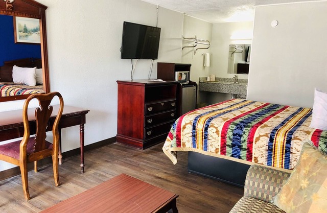Linwood Motel