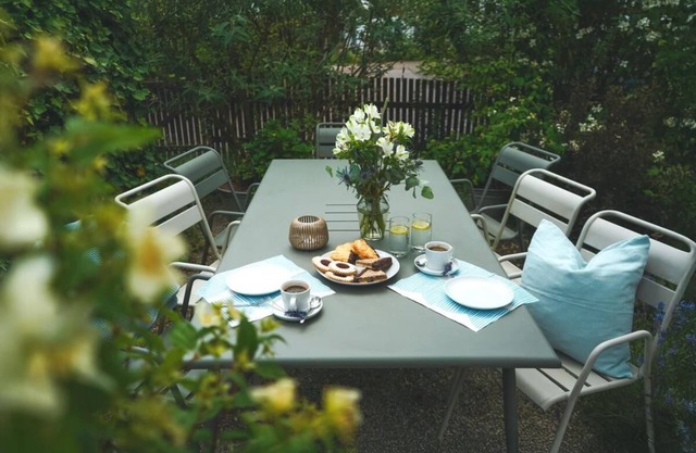 Listed town house in the town park in Schwäbisch Hall with seating area in the garden