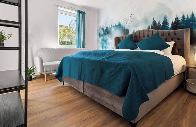 LiT LiVING: Luxus | Box SprIng | Parking | Balcony