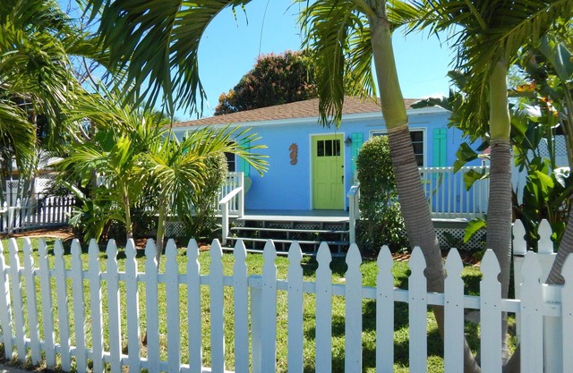 Lit's Keywest Home - Near the Beach, Marina, & More!