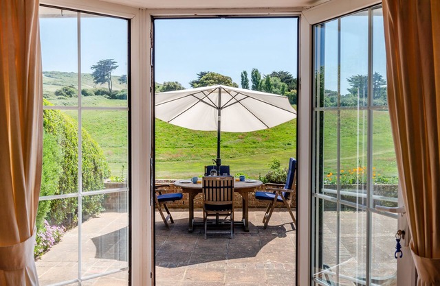 Little Breacon - Two Bedroom House, Sleeps 6