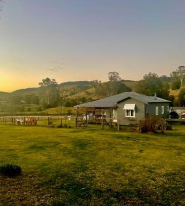 Little Farmhouse Near The Dairy