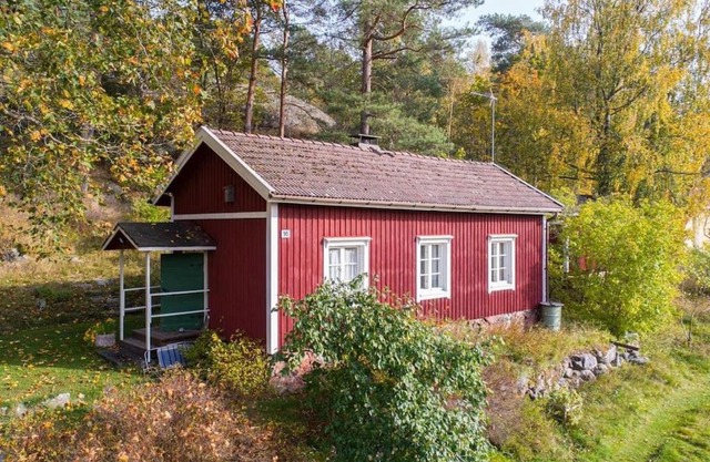 Little Guesthouse Cabin, Once Home to Lotta Svärd