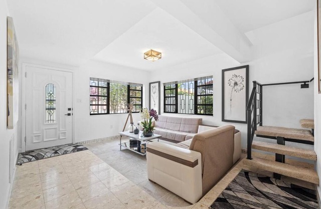 Little Havana Retreat - Newly remodeled Villa by Loan Depot Stadium!