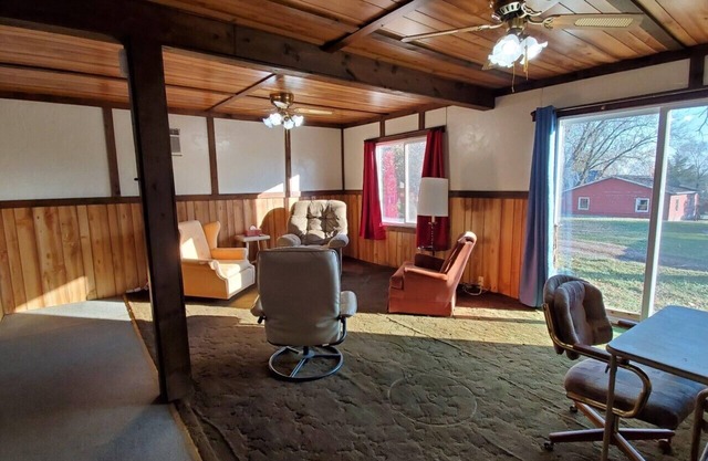 Little River Inn Motel & Guest House