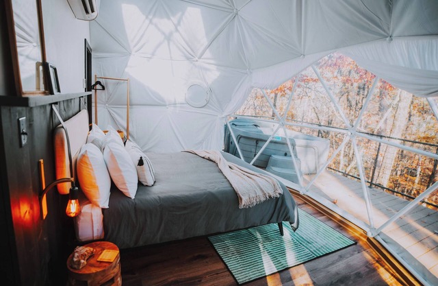 Little Rock Geodesic Dome at Starlight Haven Resort
