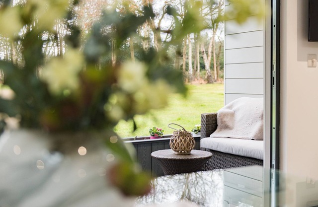 Little Seven Oaks by Bloom Stays - sleeps 2 guests in 1 bedroom