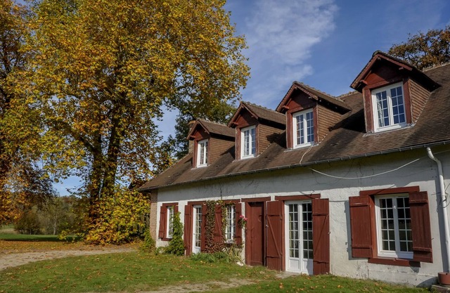 Live like a woodland man with your family