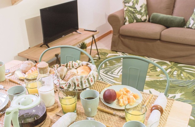 Living Coimbra Corpo de Deus, Two-Bedroom Apartment, AC, WIFI,