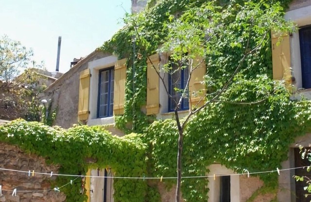 Lo Cantou Comfortable holiday residence