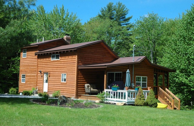 Located On A Secluded Lake But 20 Miles From Saratoga Springs Or L
