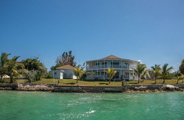 Located on Fresh Creek, great for bone fishing, snorkeling & adventure