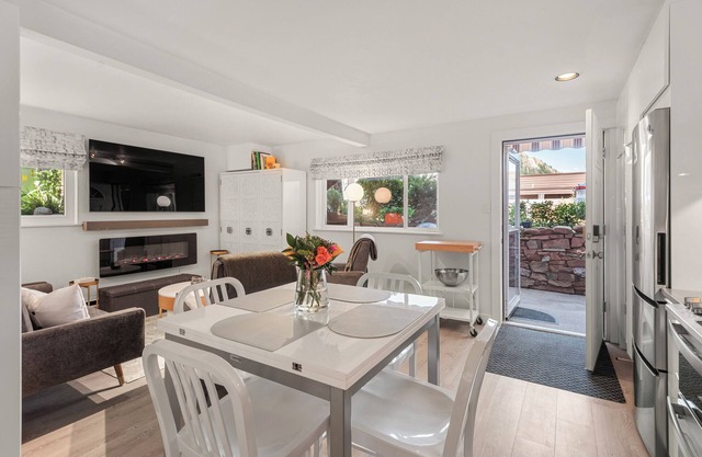 Location! Fresh, Modern, Central Hideaway