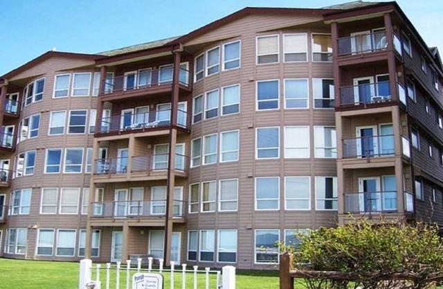 Location, Location, Location! This Condo is located in the heart of Seaside!