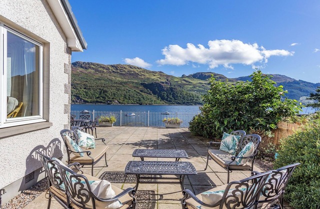 Lochside House - S4532