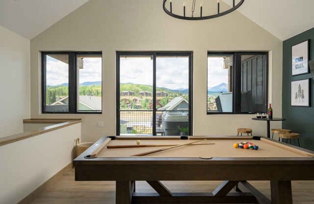 Lodge 212 | Brand New LUXE Designer Home + Hot Tub