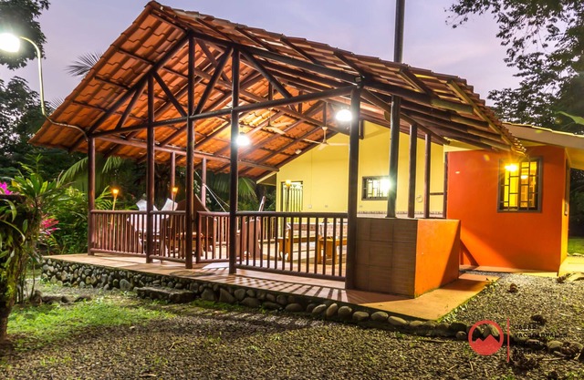 Lodge Oxygen Rainforest - Wifi, A / C, River, equipped