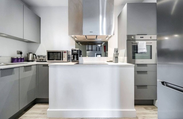 Loft 3 stunning loft style apartment near Stansted