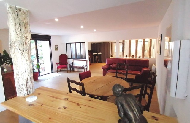 Loft de 60m² en RDC de Moulin Du18eme Avec Parc . Entrée Indépendante