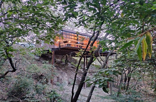Loft House 2, Away from it all