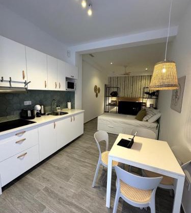 Loft in Valencia, equipped and very well decorated