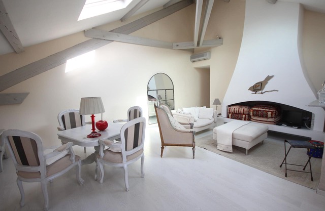 loft rue d Antibes 10 minutes walk from the Palais des Festivals and beaches