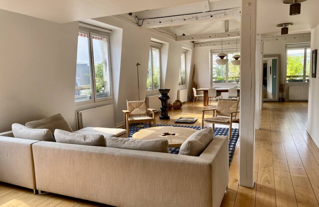 Loft Spacieux Avec Terrasse