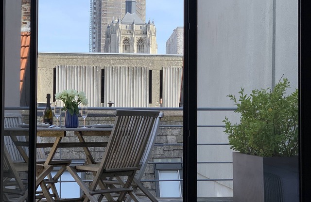 Loft with big terrace on TOP location! City center and great Cathedral view!