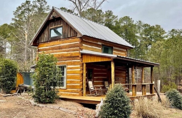 Log Cabin at Jordan Laken