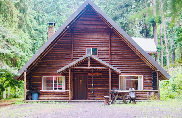 Log Cabin at Rainier Lodge - 0.4 miles from Mt.Rainier