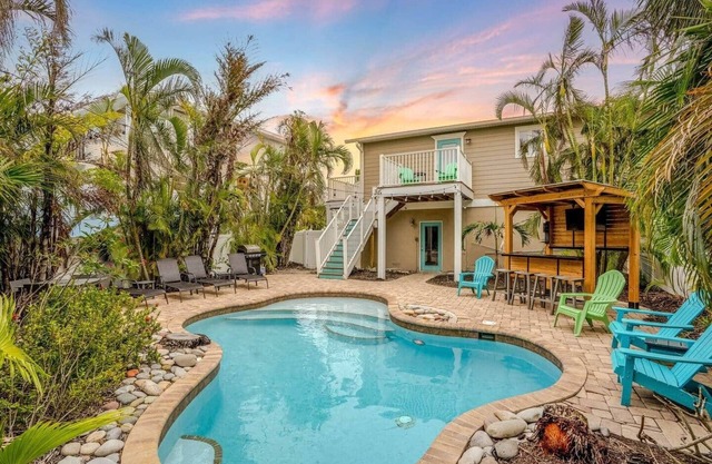 Loggerhead - AMI Oasis w/Private Pool + Golf Cart