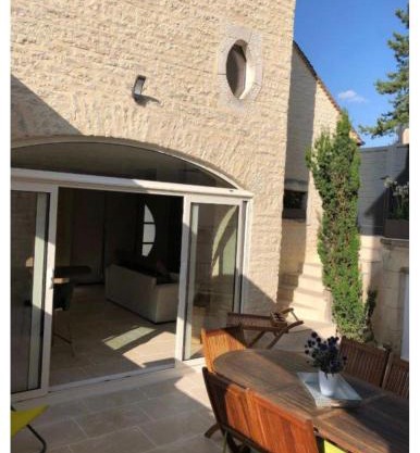 LOGIS DU FAUBOURG petite maison de charme, tranquille, calme et lumineuse