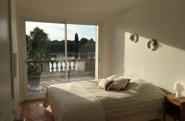 Lombardières, House with garden on the banks of the Loire!