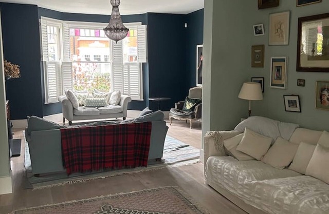 Long Summer let, Chiswick, Beautiful home sleeps 8