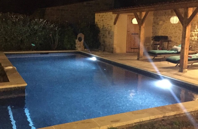 Longère entirely renovated with privative swimming pool
