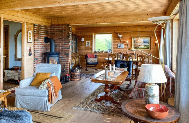 Look forward to a fantastic landscape panorama in this comfortable vacation home.