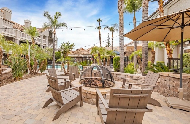 Look No More! Three Family-friendly Suites with Kitchens, Pool, Free Breakfast!