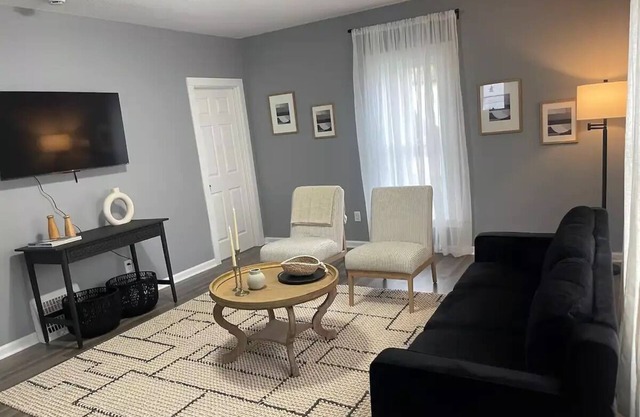 Looking for a comfortable and cozy home to stay for a few days Miracle Gotchu