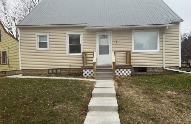 Lots of charm and only blocks away from the Root River and Bike trails
