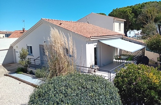 Loue Villa 3 Chambres 95 m2 et Jardin 350 m2 à 300 m de la Plage du Grau-du-roi