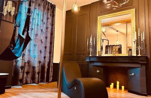Love room « L'étreinte dorée »