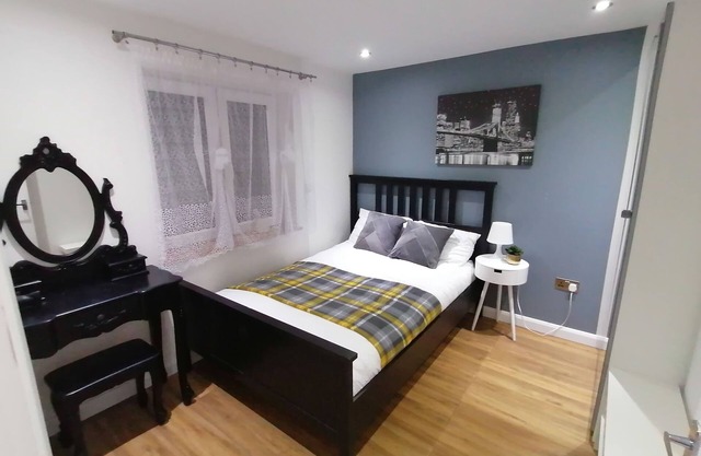 Lovely 2-Bed Apartment in Coventry