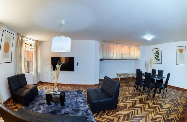 Lovely 3 BR Apartment in the heart of downtown Arequipa for 6 pax