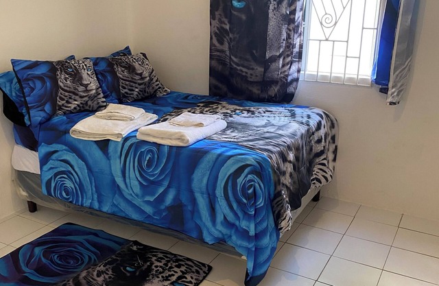 Lovely 4 bedroom, 10 Guest+, Holiday Rentals in St Thomas Jamaica