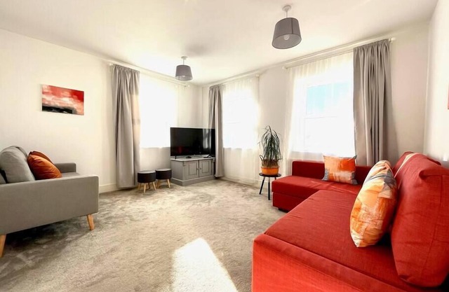Lovely 4 doubled bedroomed townhouse in Bicester
