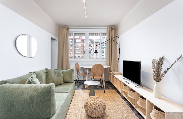 Lovely and cozy 3 bedroom home completely refurbished and designed for a pleasant and comfortable stay in Barcelona.