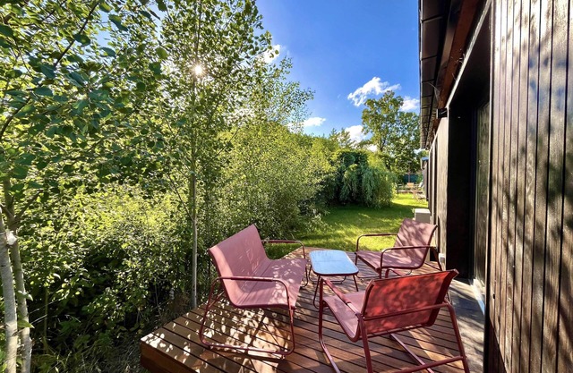 Lovely and modern house with private garden at lake Grimnitz