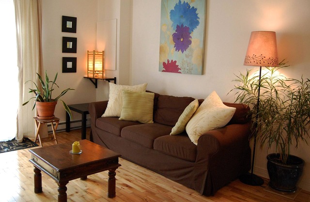 Lovely and quiet location near the Botanical Garden, 15 min downtown.