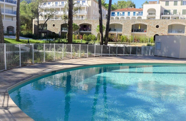 Lovely apartment for 4 people with WIFI, pool, A/C, TV and patio